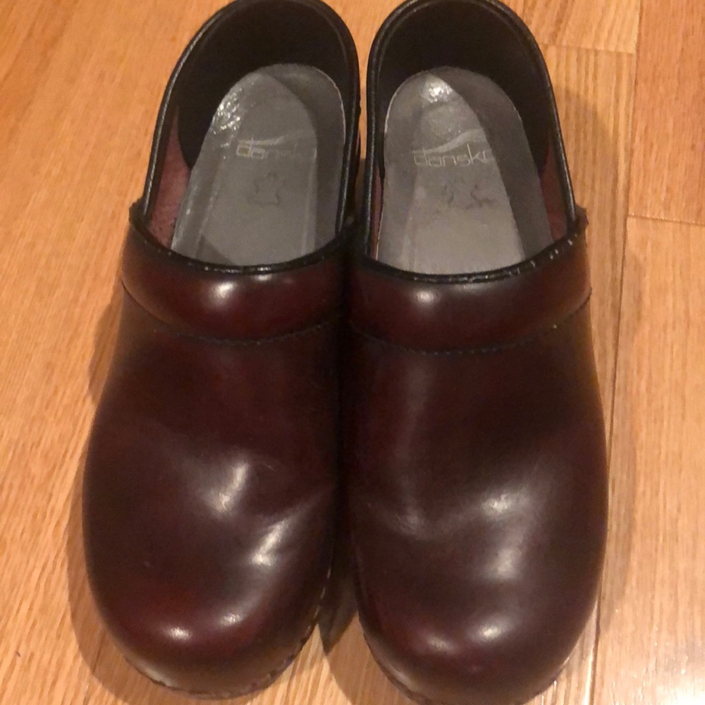 Dansko brown size 37